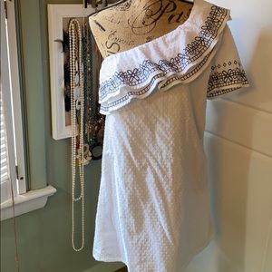 NWT Adorable One shoulder ruffle dress